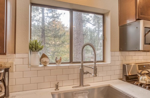 Fox Farm House | White Bear Lodge - Two Game Rooms, Fireplaces, BBQ, Outdoor Seating