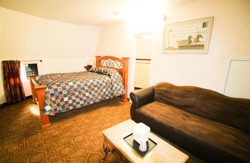 Rialto Hotel | Wigwam Motel