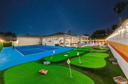 Rancho Santana House | Wilder Out West: Luxury Pickleball, Mini Golf, & Game Room!