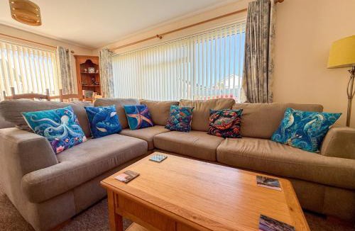 Nettlestone House | Willow-Oak