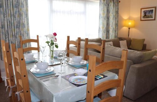 Nettlestone House | Willow-Oak