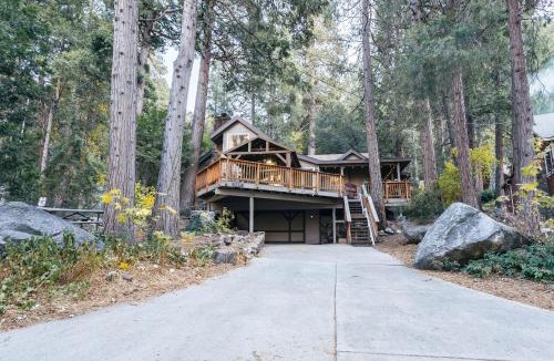 Forest Falls House | Winter Falls Cabin-Stunning Views