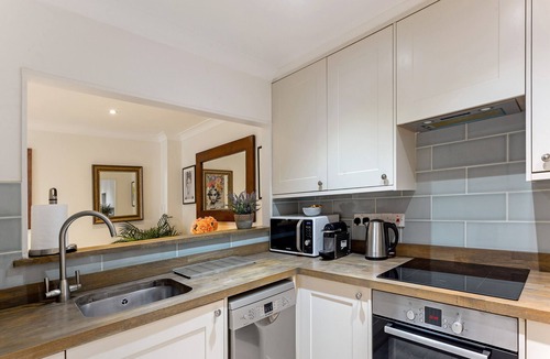 Warwick Apartment | Wonderful Central London 2 bed 2 bathroom Flat in the middle of town.