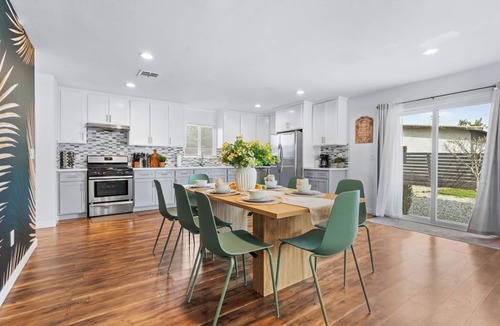 Los Angeles House | Wonderful Home near DTLA/Crypto Arena/Universal Studio