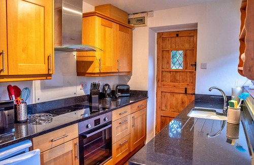 Alcombe House | Wonderful villa for 4 guests with WIFI, TV and pets allowed