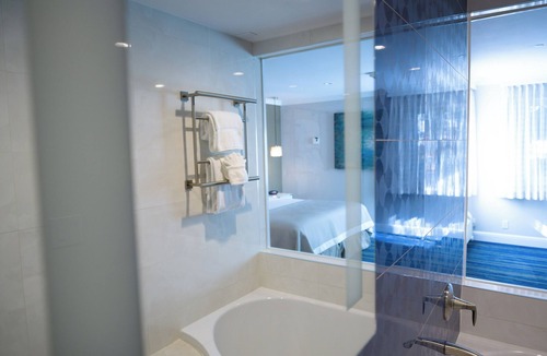West San Jose Hotel | Woodcrest Hotel Cupertino