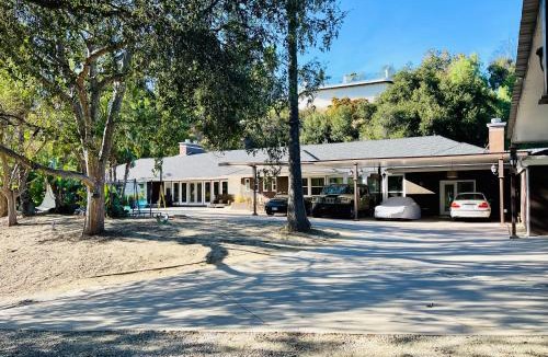 Encino Other | XPrivate Glamping Cabin Tent View Pool Big Estate Oasis Garden Extra Fee 4 Guest Clea-ning Pet WOMEN ONLY
