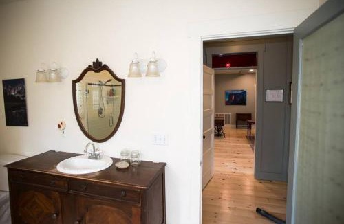 Mariposa House | Yosemite Firehouse Inn