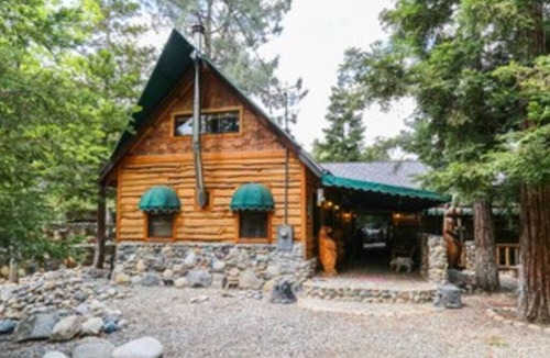 Yosemite Forks Cabin | Yosemite! Kids, dogs & family! Angel's Rest, beautiful views & Bass Lk Close by