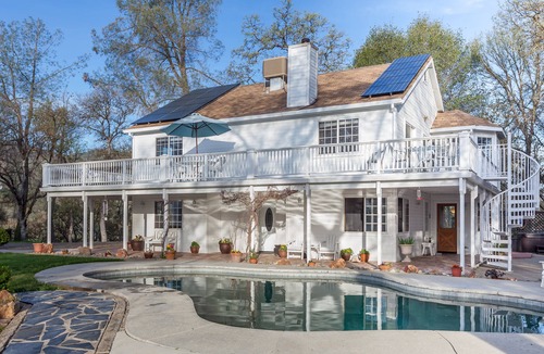 Mariposa House | Yosemite Oaks Retreat, Views, Pool & Hot Tub, Game Room, & So Much More!
