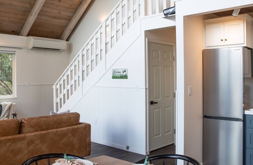 Groveland Cabin | Yosemite Retreat: Pet-Friendly Hilltop Cabin in Tranquil Surroundings