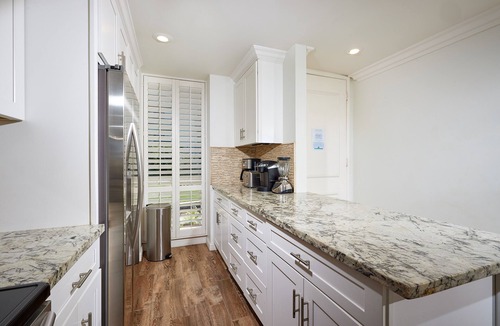 Townsite Condo | Your Dream Coastal Getaway: 2BR Cottage with Ocean Views!