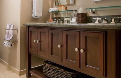 Cupertino Hotel | Your Home Away From Home! Free Parking, Pool, Short Walk to Franco Park