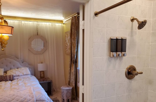 Lake Isabella Villa | Your own private resort.