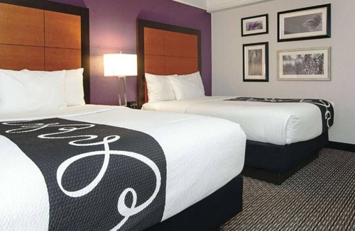 Guasti House | Your Relaxing Getaway Awaits! 2 Pet-Friendly Units Close to Golden Oak Park!