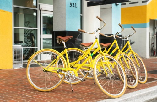 East Village Hotel | Z King, Hotel Z, Bright Decor, Free Bike Usage, Heart of Gaslamp Quarter