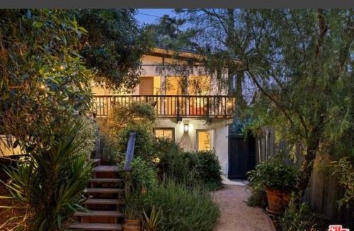 Fernwood House | Zen Birds Nest of Topanga Boho Chic with Epic Deck