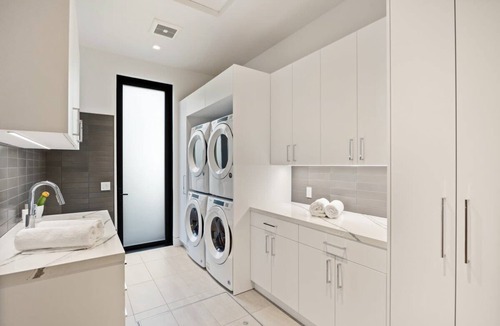 Malibu House | ZeroOne by Stay Awhile Villas