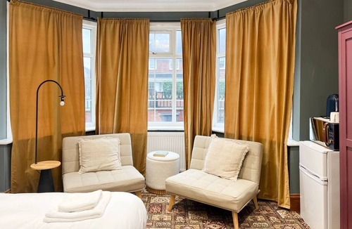 Mapesbury House | Zozy Anson