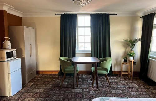 Mapesbury House | Zozy Anson