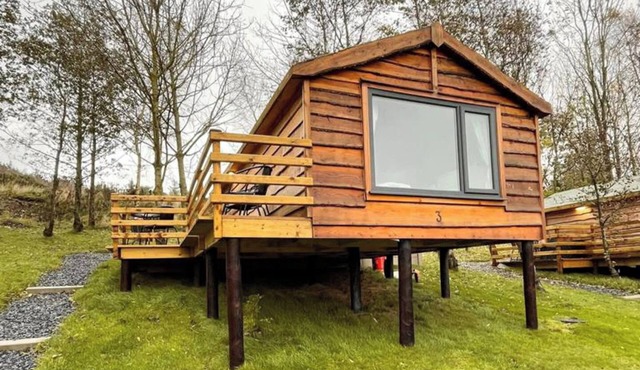 1-Bed Log Cabin in Parc Pen y Bryn Sleep 2/3