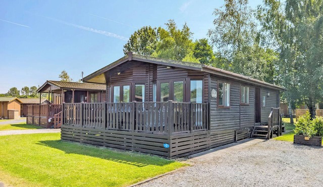 2 bedroom accommodation in Carnforth