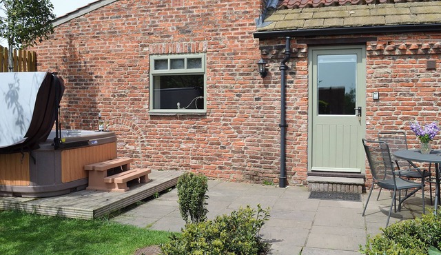 2 bedroom accommodation in Brayton, Selby