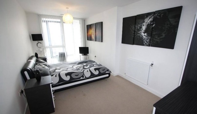 2Bed near Stratford