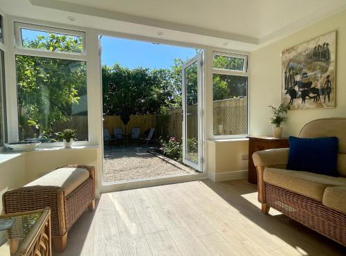 3-bed cottage in Sway, New Forest (5 min walk from Sway Train Station)