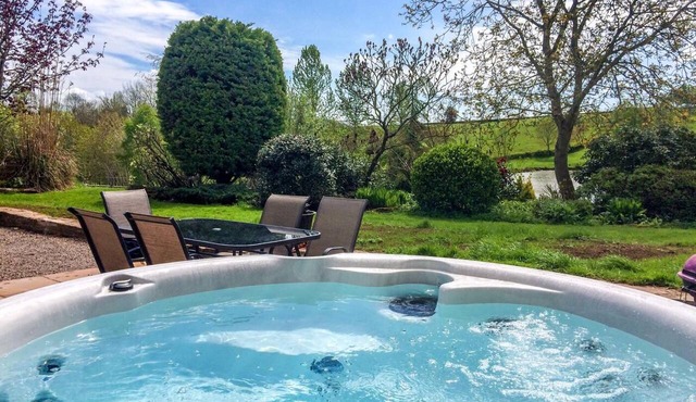 3 Bed in Worcester (oc-cc082)