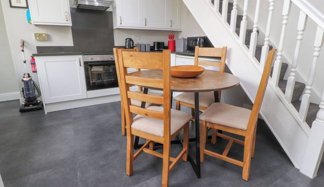3 Cowper Place