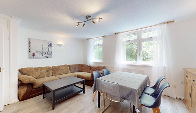 3BR Home Near Thames-Easy Access to Canary Wharf