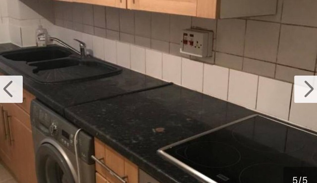 4 bed house in quiet location. Close to amenities. 5 min to central station