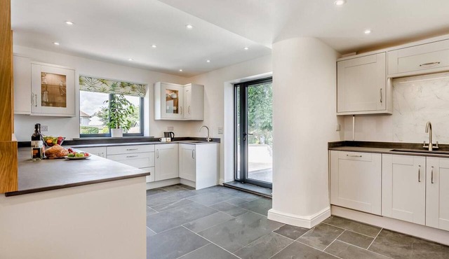 4 Bed in Bude (oc-91927)