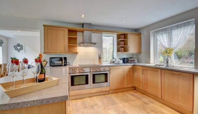 5 Bed in Croyde (oc-fircon)