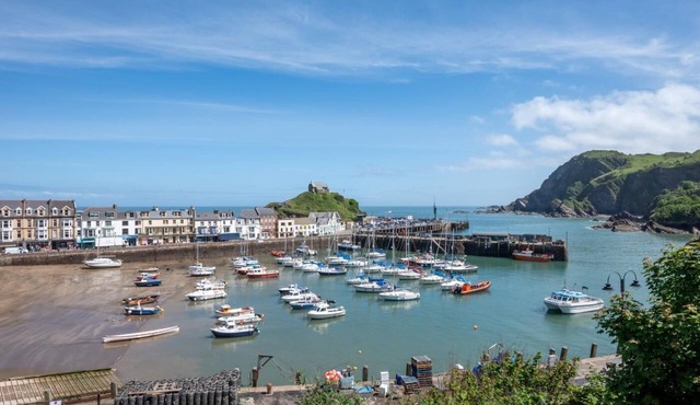5 Bed in Ilfracombe (oc-stagn)