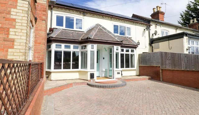 Air-Con Cosy Cottage in Harvington