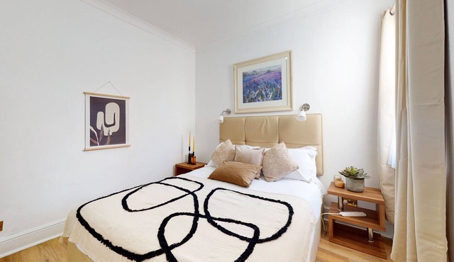 Apartment-Comfort-Private Bathroom-Balcony