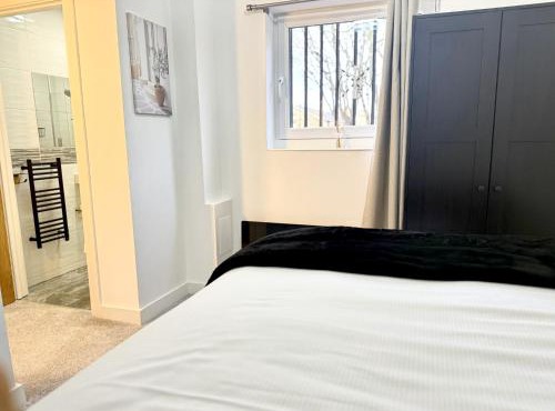 Auracasa Monarch Suites