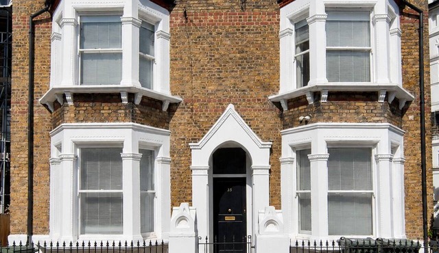 Beautiful Victorian House 5 Bed, 5 Baths