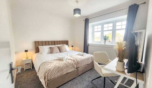 Birmingham Spacious 5BR house, family & contractor friendly near M6 & M5