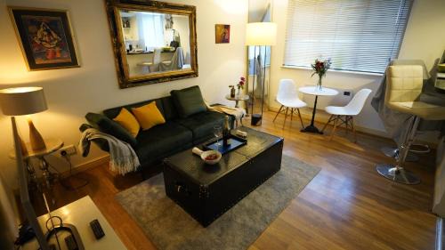 Bright and cozy flat with easy access of all London