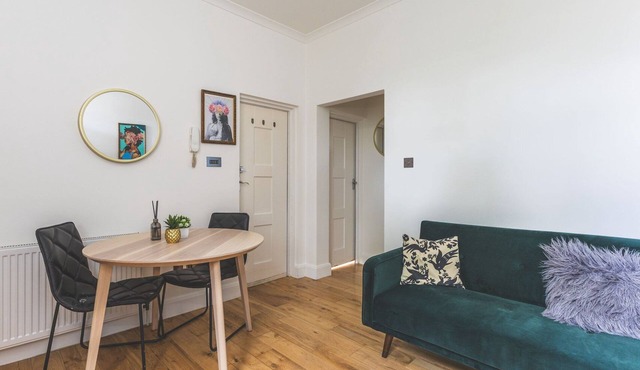 Bright Wimbledon Park Retreat