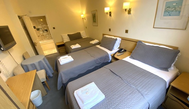 Brompton Hotel