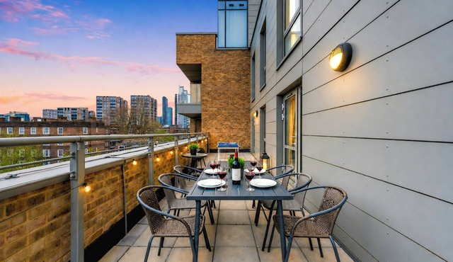 Central London Skyline Retreat | Private Terrace Near Big Ben
