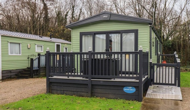 Charming Caravan at Foxwood Hideaway