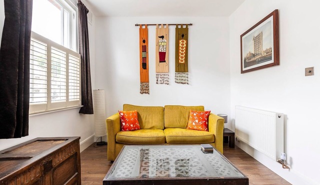Charming Golborne Escape
