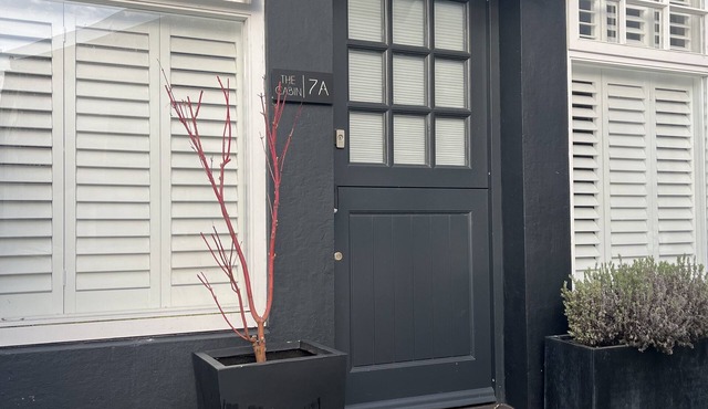 Charming Studio In Heart of Village