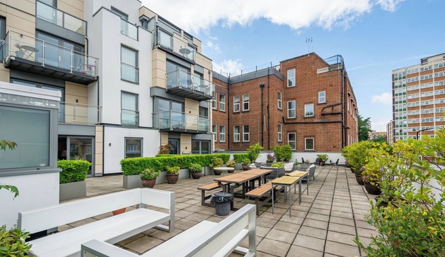 Chic and Modern Flats in Hoxton, Shoreditch