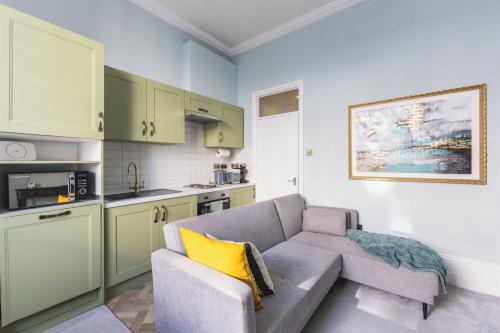 Chic flat in Central London near Victoria St-SW1